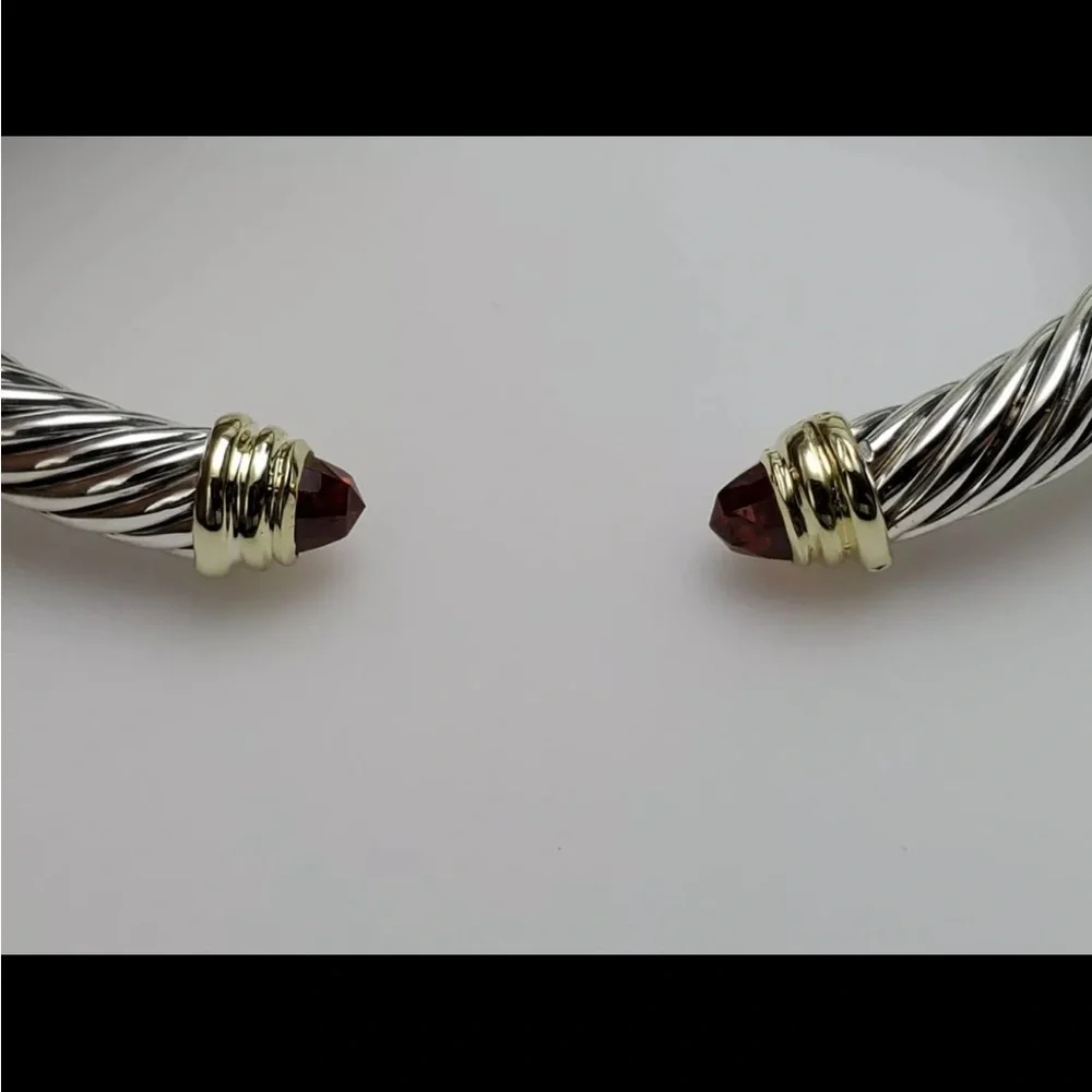David Yurman Cable Classics Bracelet with Garnet and 14K Gold, 5mm - Picture 5 of 8